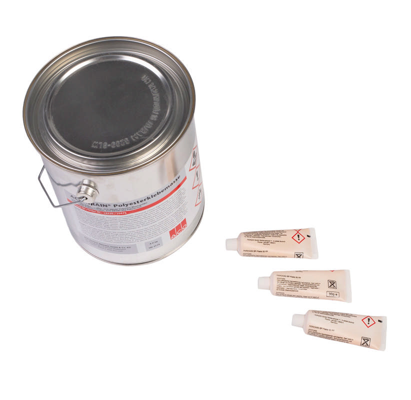 POLYESTER KLÆBMASSE 4 KG 150g PR. FUGE, 250g PR. SKILLERUM