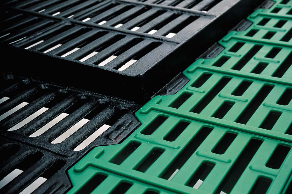 STEP - CAST IRON GRATING 40X60 CM FOR SOWS, CLOSED STEP - CAST IRON GRATING 40X60 CM FOR SOWS, CLOSED